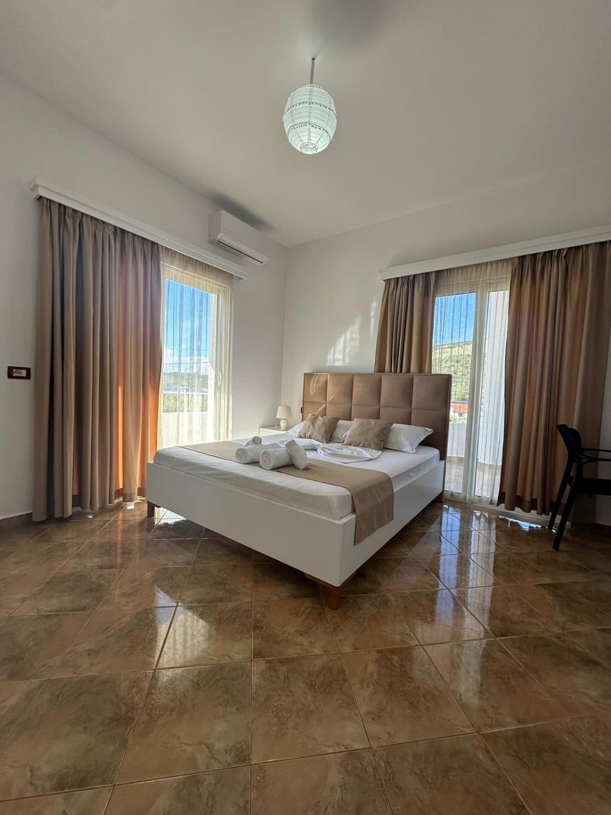Seli'S Villa คซามิล ภายนอก รูปภาพ